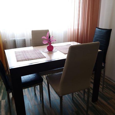 Новобудова Центр Apartment Lutsʼk Стая снимка