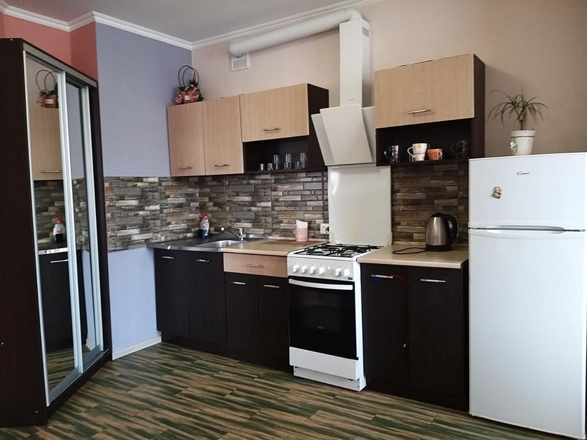 Новобудова Центр Apartment Lutsʼk Екстериор снимка