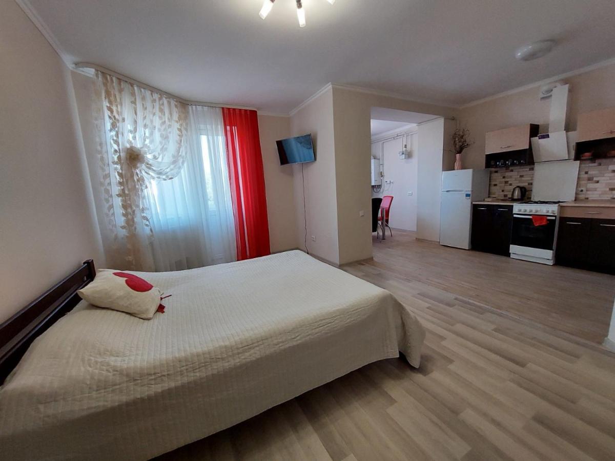 Новобудова Центр Apartment Lutsʼk Екстериор снимка