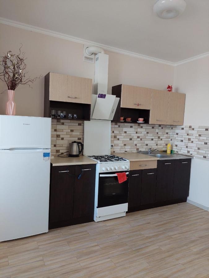 Новобудова Центр Apartment Lutsʼk Екстериор снимка